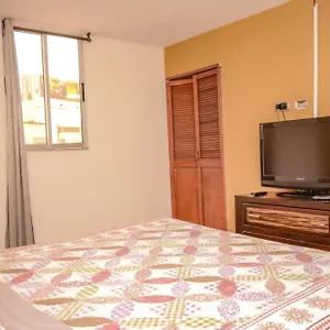 calle-10-suites.colombiamedellinhotels.com/